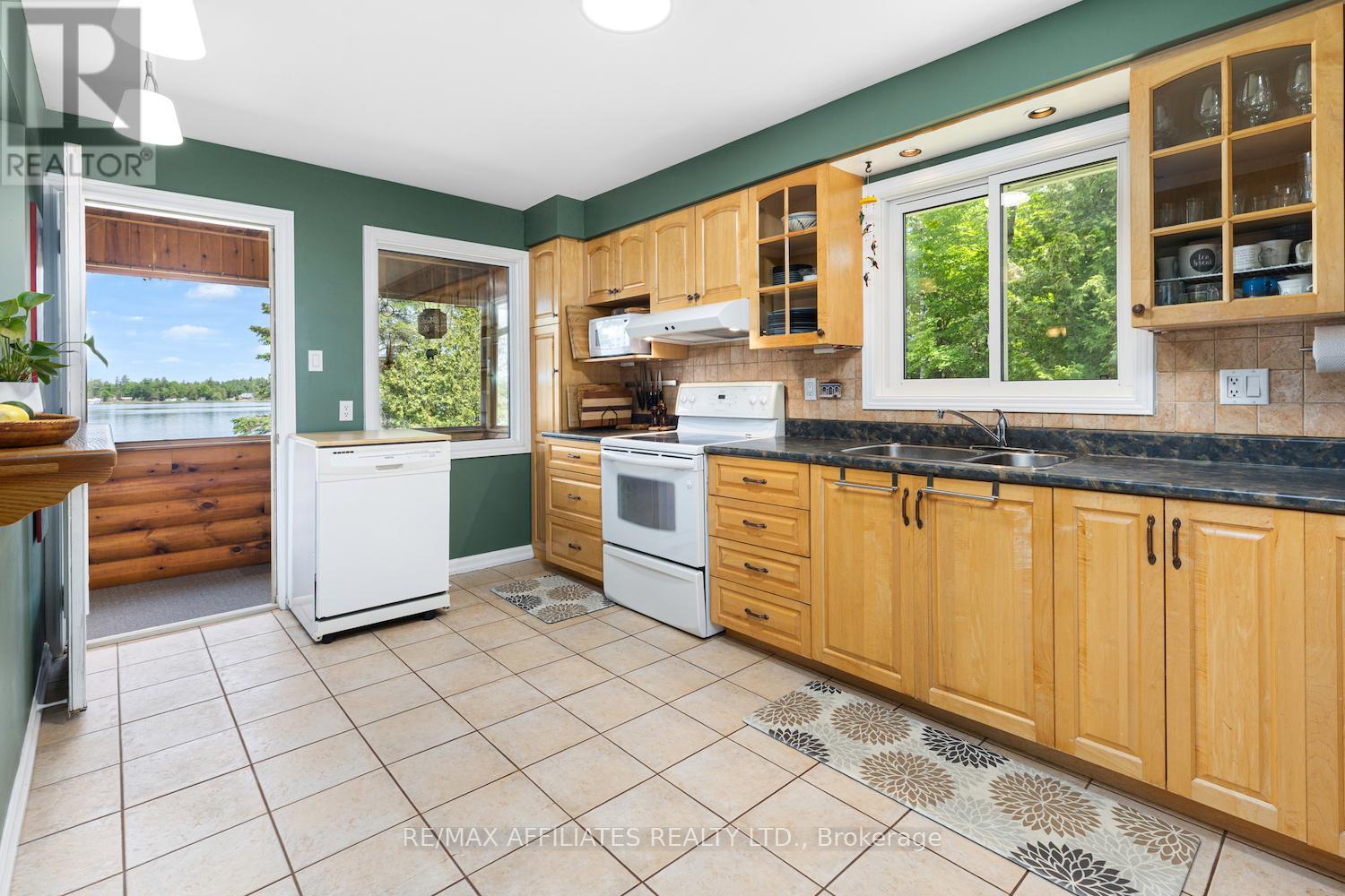 Photo 31 of 1094 Snye Road, Lanark Highlands ON
