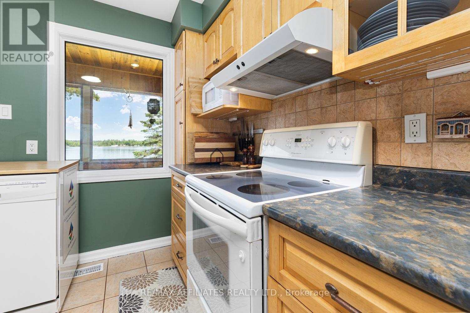 Photo 34 of 1094 Snye Road, Lanark Highlands ON