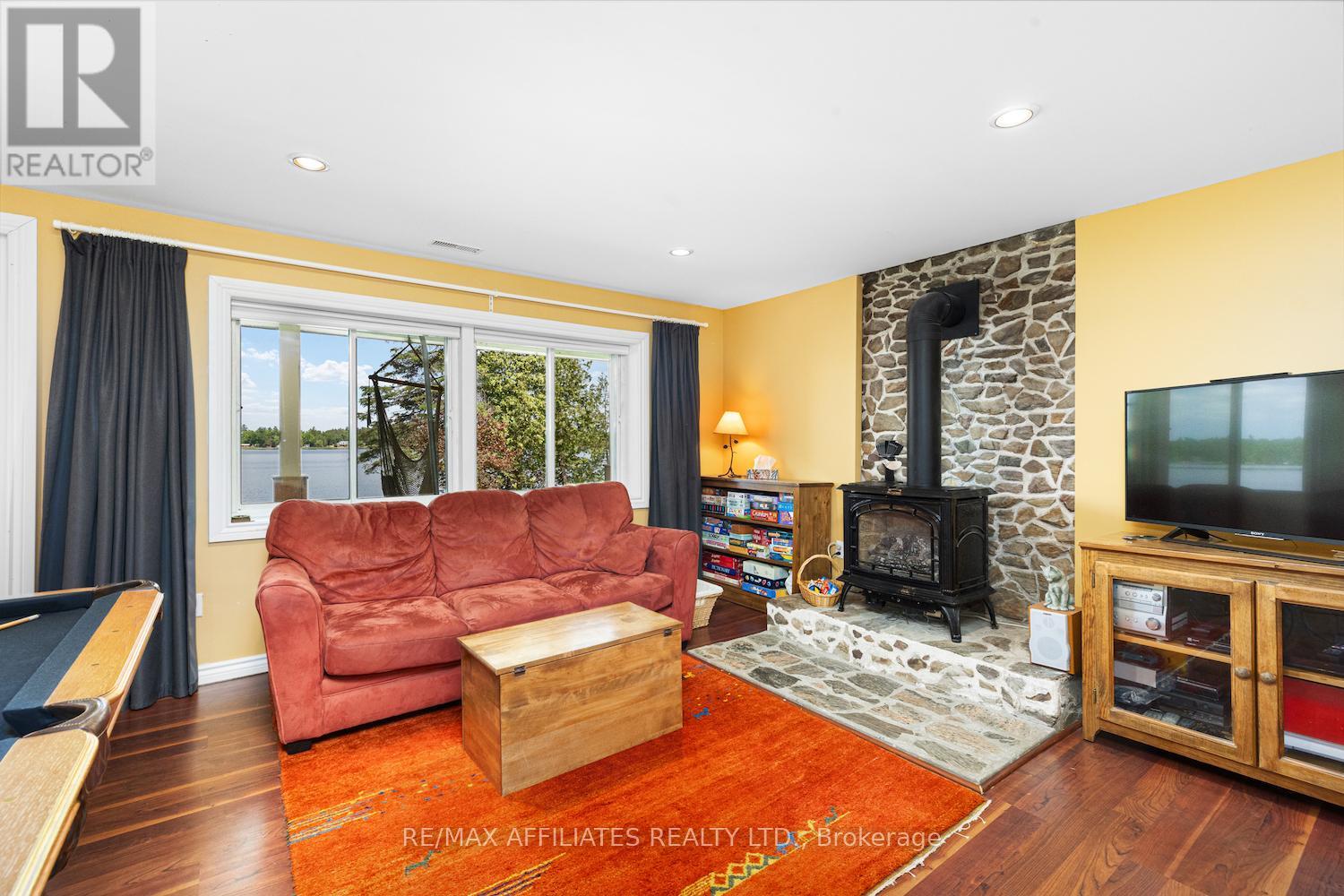Photo 17 of 1094 Snye Road, Lanark Highlands ON