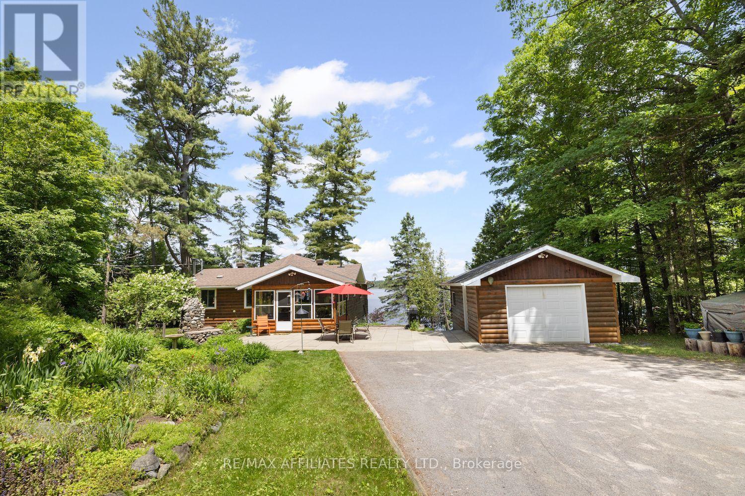 Photo 37 of 1094 Snye Road, Lanark Highlands ON