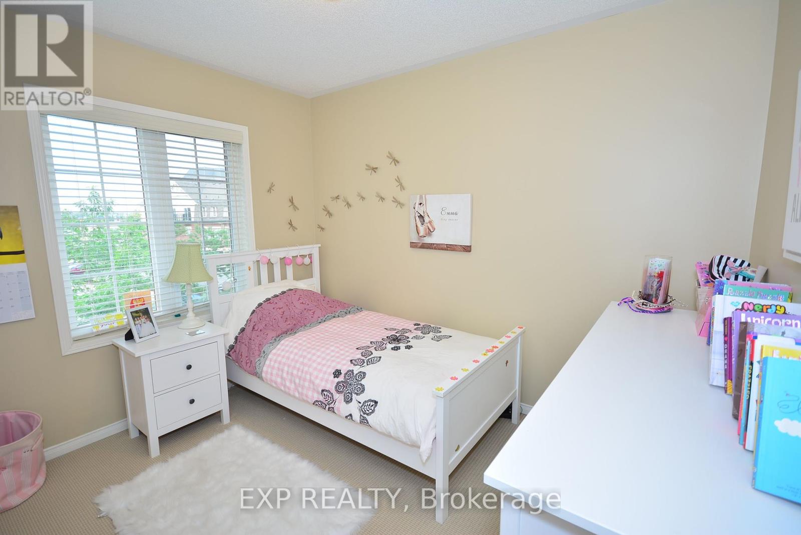 Photo 17 of 19 113 Georgian Drive, Oakville ON