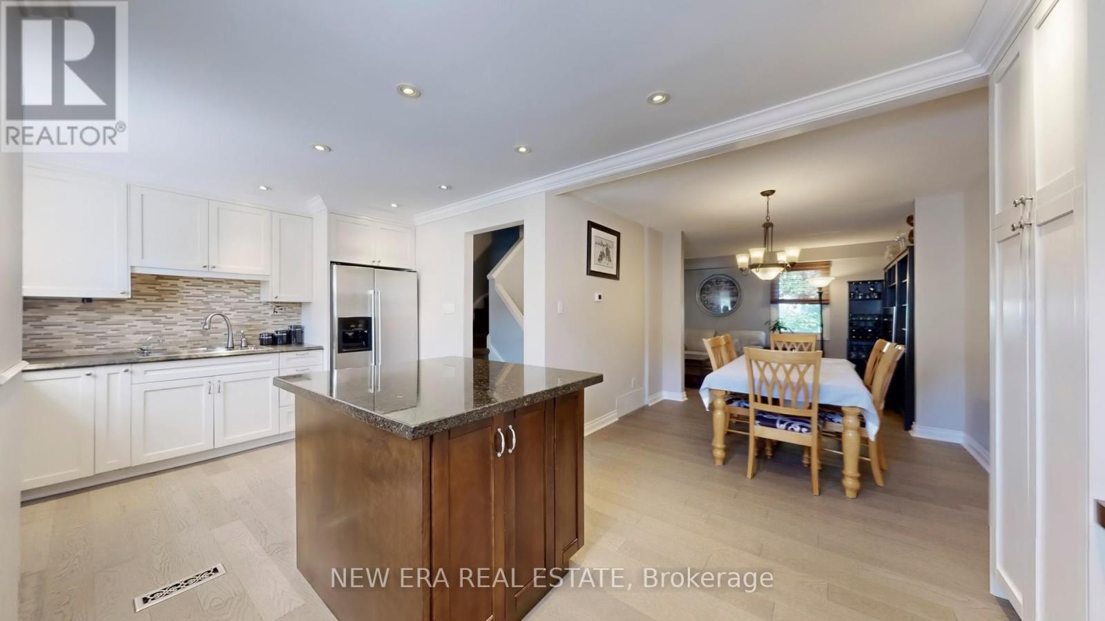 Photo 1 of 34 7340 Copenhagen Road, Mississauga ON