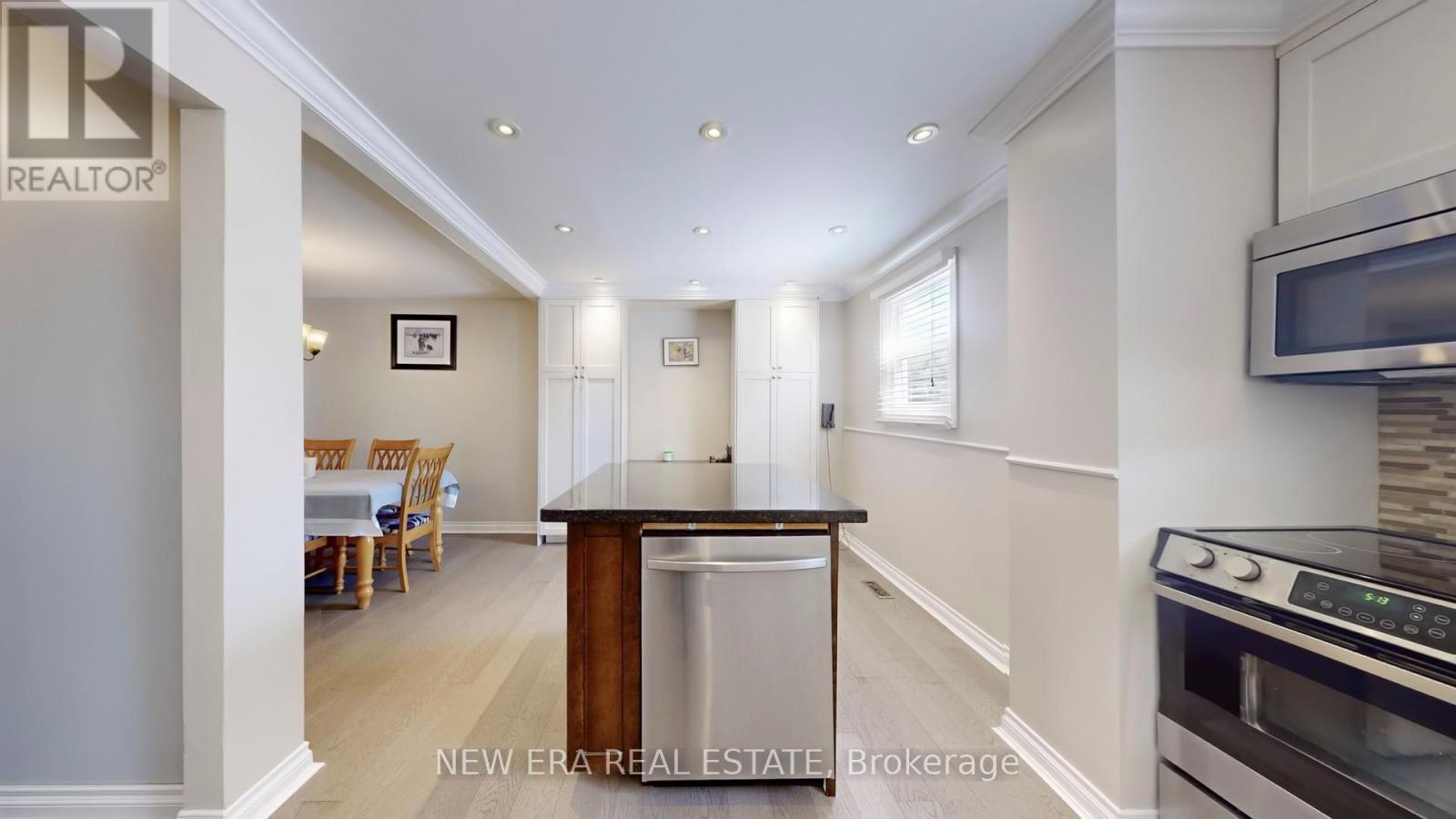 Photo 7 of 34 7340 Copenhagen Road, Mississauga ON