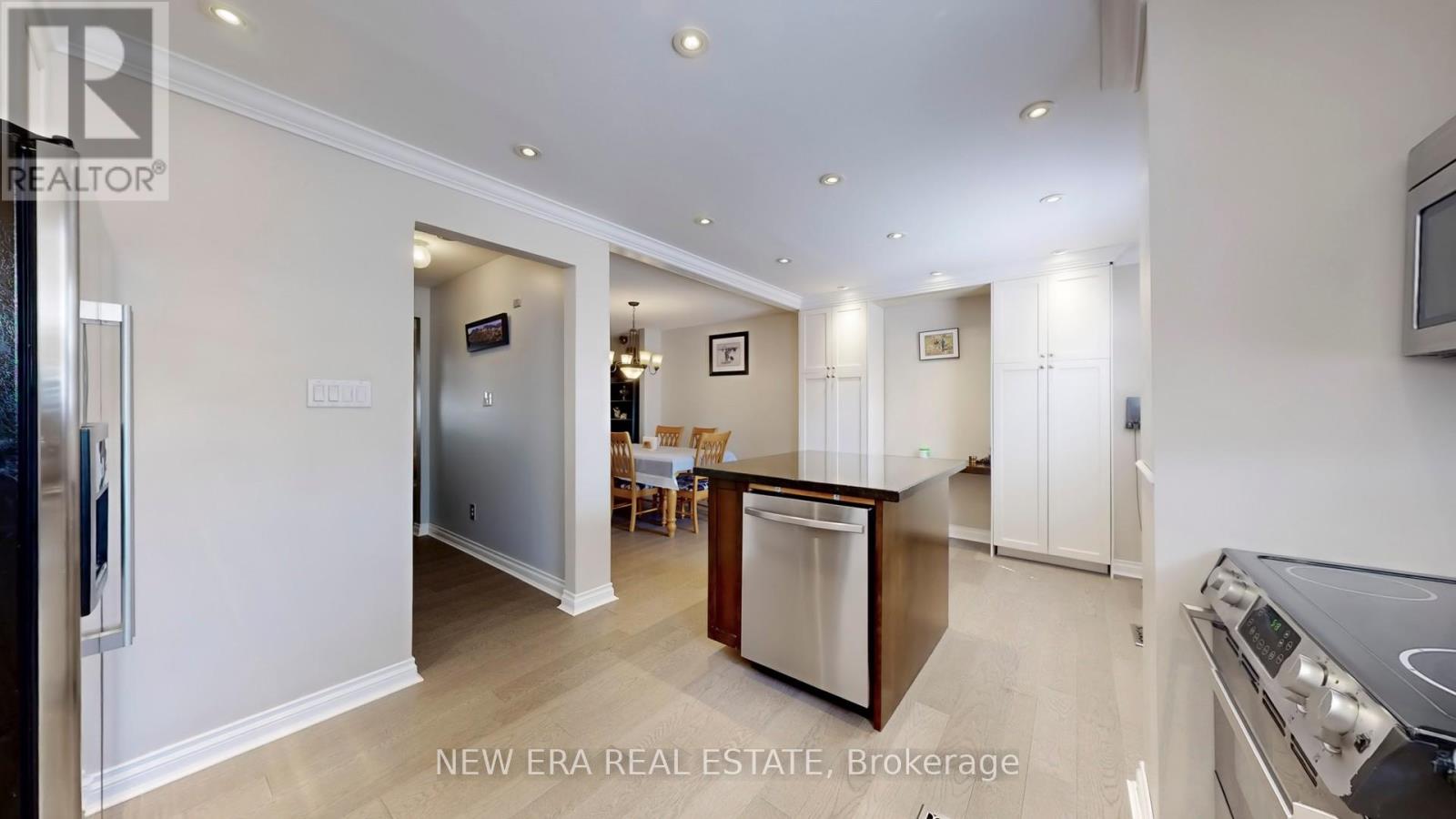 Photo 12 of 34 7340 Copenhagen Road, Mississauga ON
