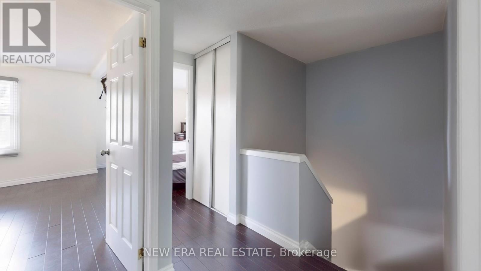 Photo 5 of 34 7340 Copenhagen Road, Mississauga ON
