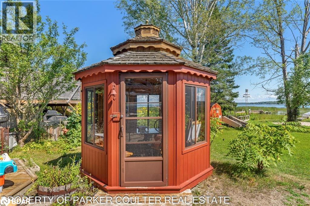 Photo 16 of 121 Maskinonge Road, Victoria Harbour ON