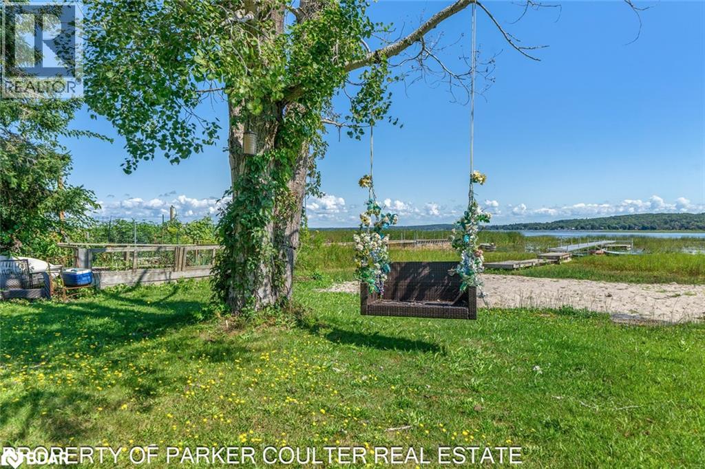 Photo 19 of 121 Maskinonge Road, Victoria Harbour ON