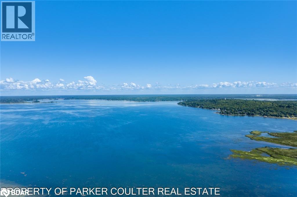 Photo 25 of 121 Maskinonge Road, Victoria Harbour ON
