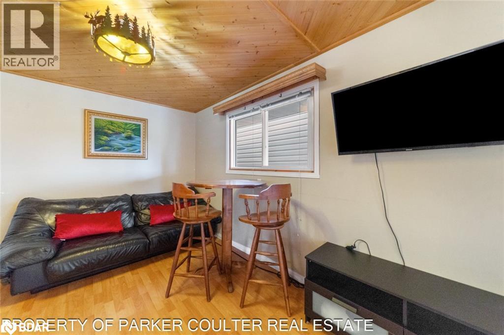 Photo 12 of 121 Maskinonge Road, Victoria Harbour ON