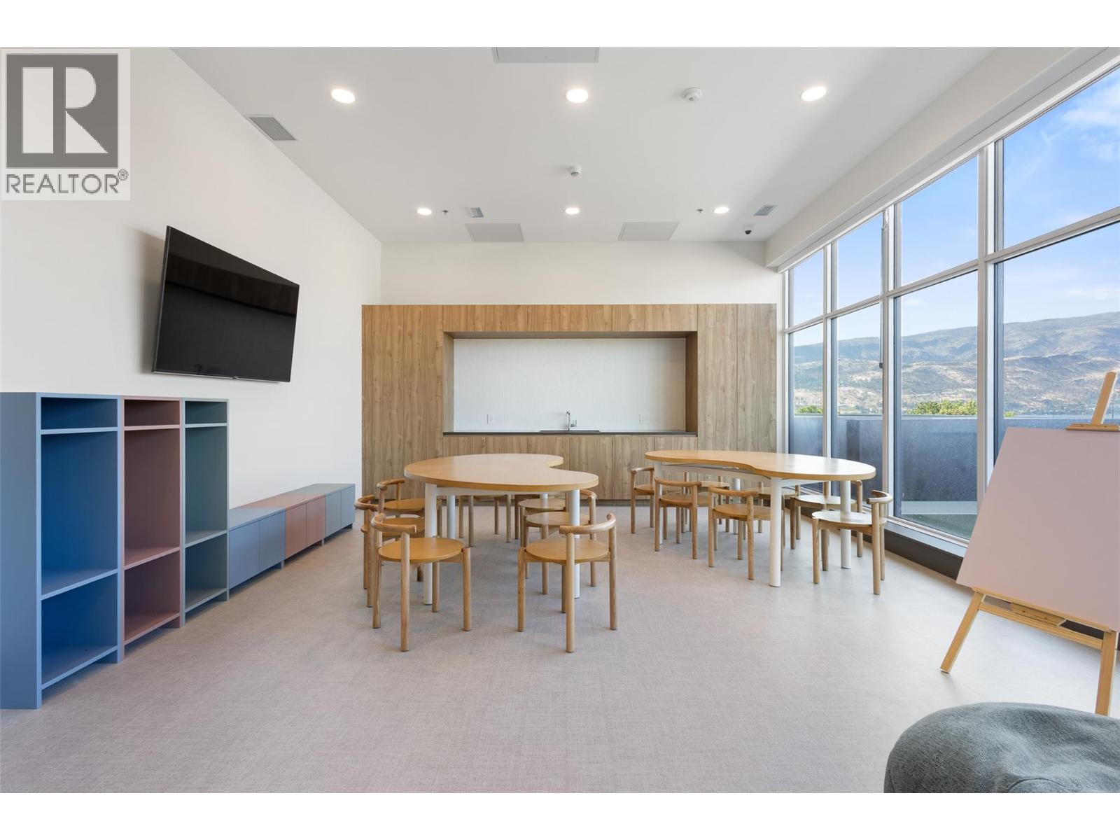 809 238 Leon Avenue, Kelowna