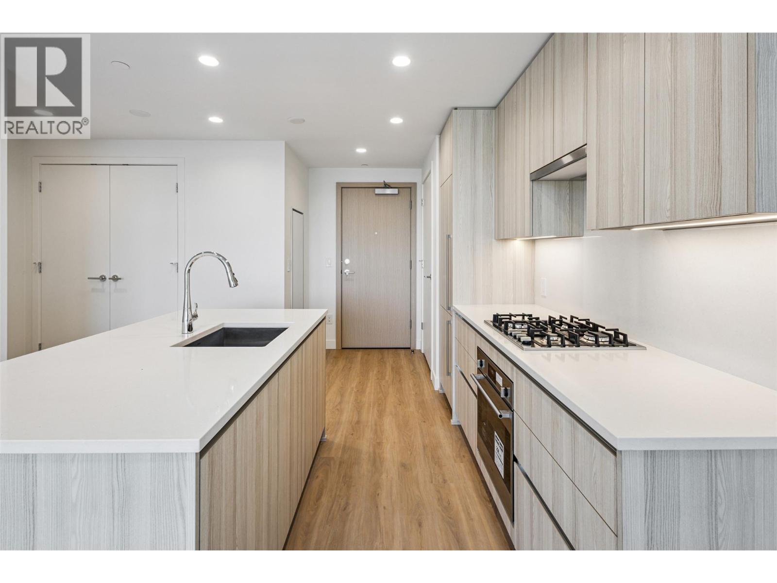 809 238 Leon Avenue, Kelowna