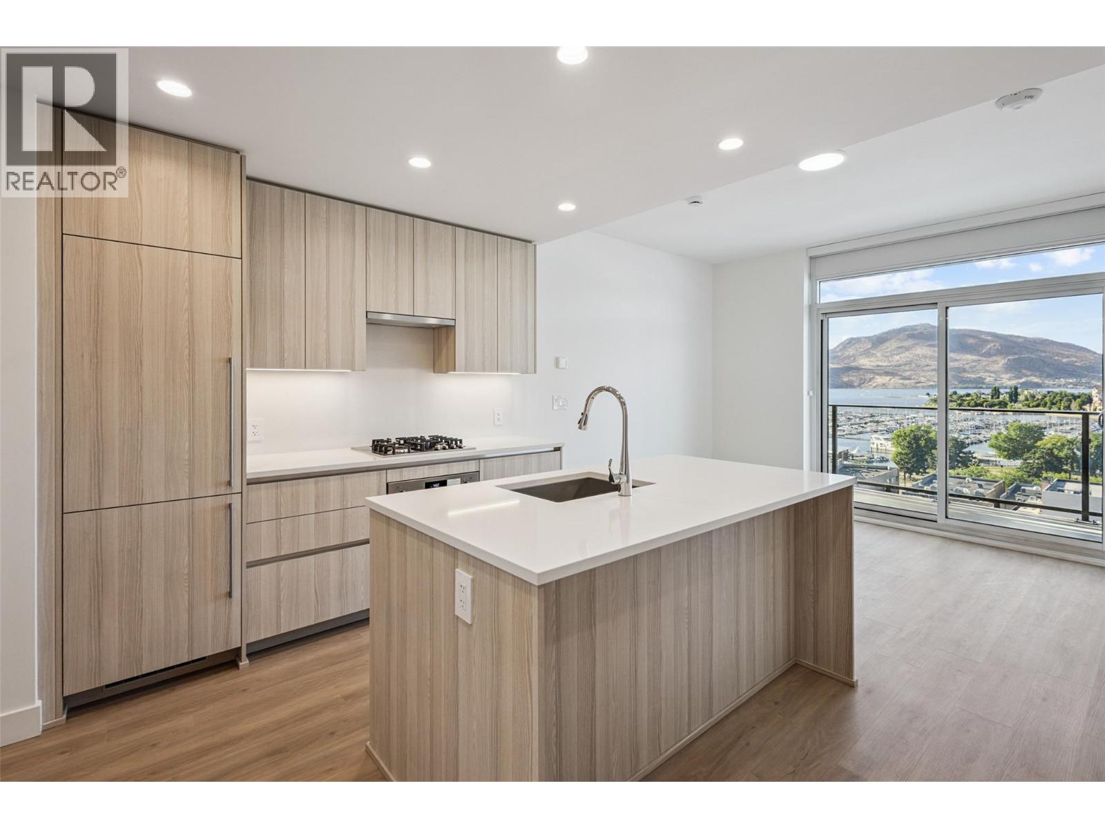 809 238 Leon Avenue, Kelowna