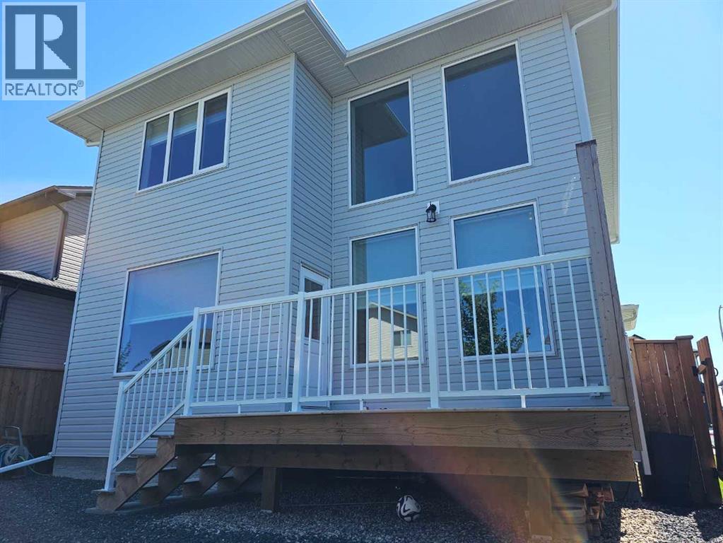 Photo 19 of 119 Goldenrod Road W, Lethbridge AB