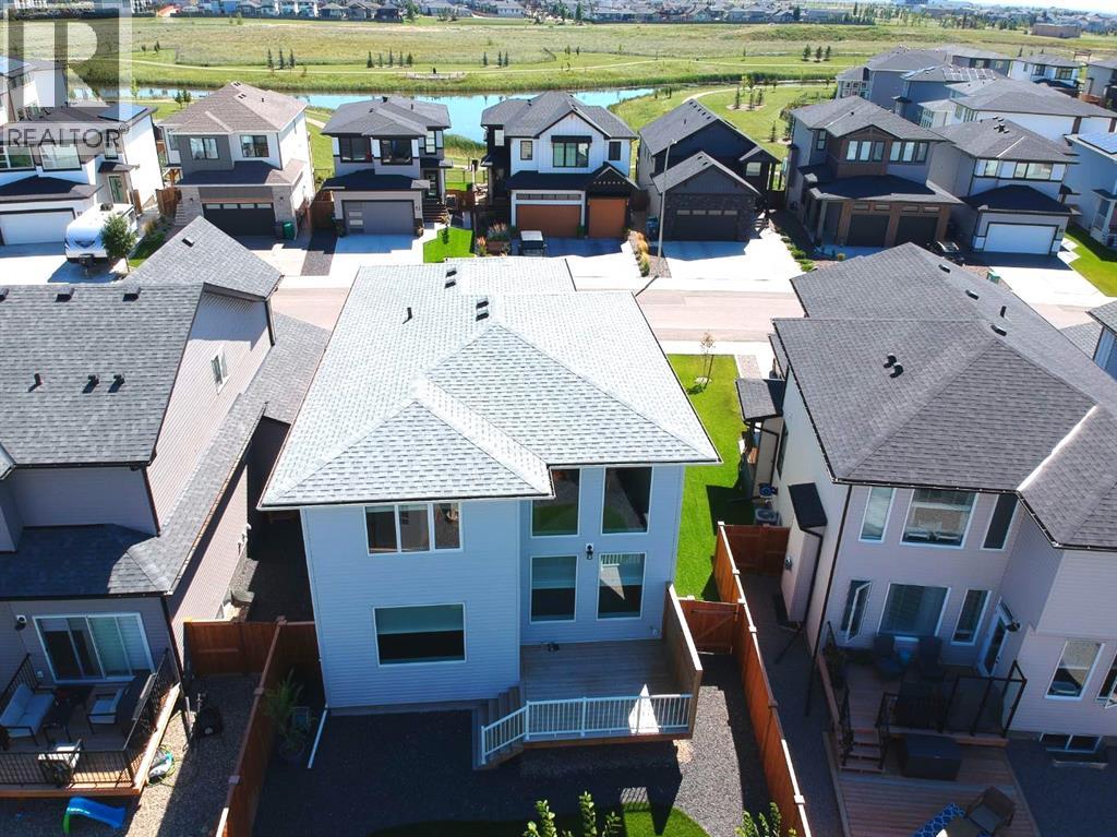 Photo 1 of 119 Goldenrod Road W, Lethbridge AB