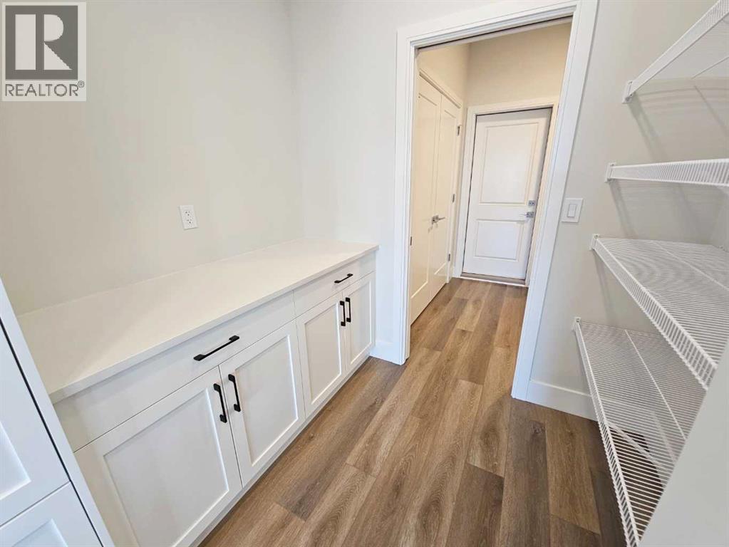Photo 37 of 119 Goldenrod Road W, Lethbridge AB