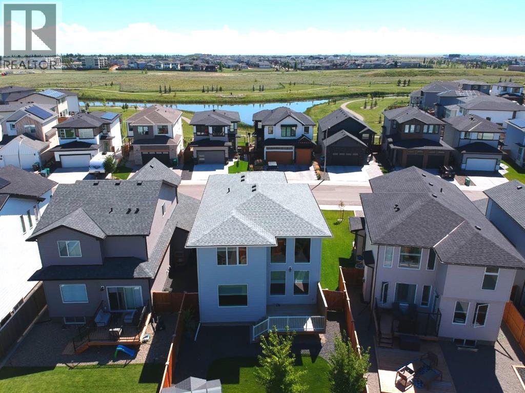 Photo 32 of 119 Goldenrod Road W, Lethbridge AB