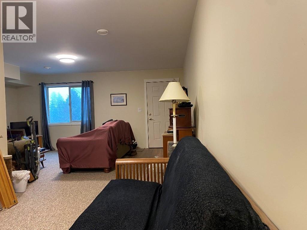 4045 Vale Avenue, Grand Forks