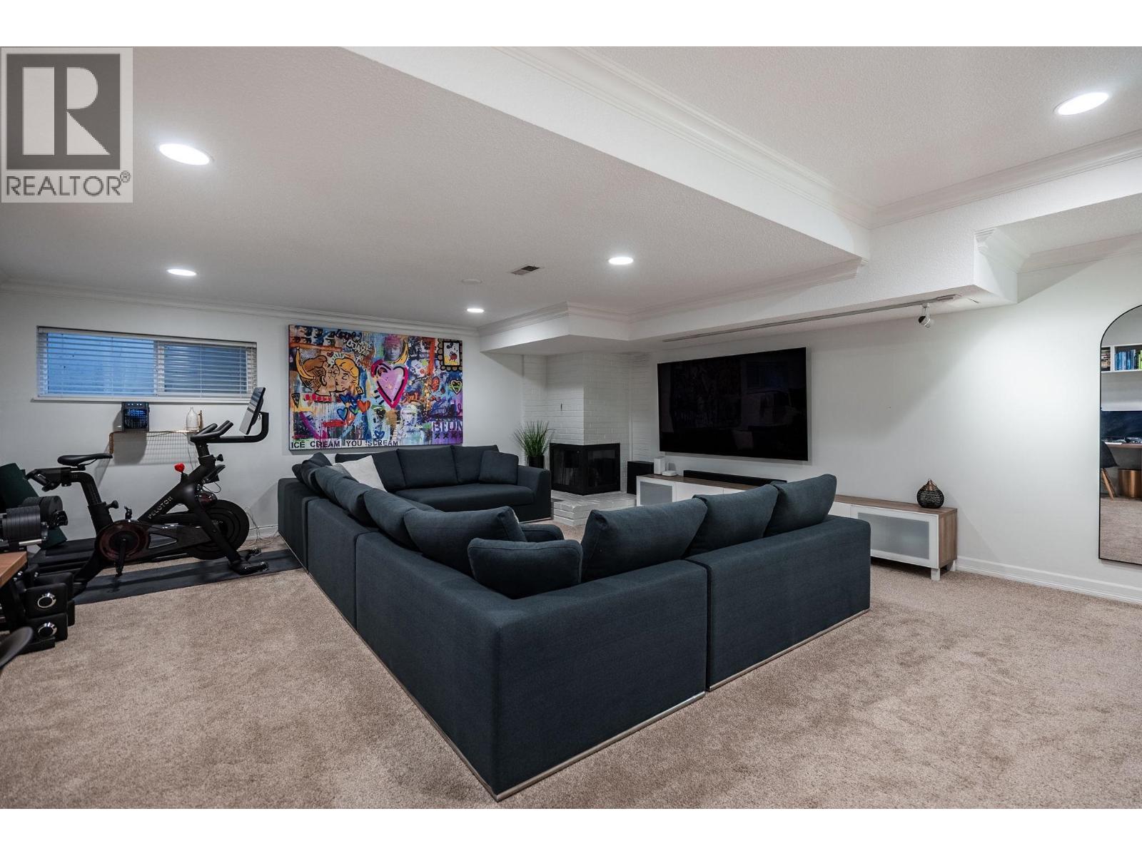 Photo 25 of 137 3300 Capilano Road, North Vancouver BC