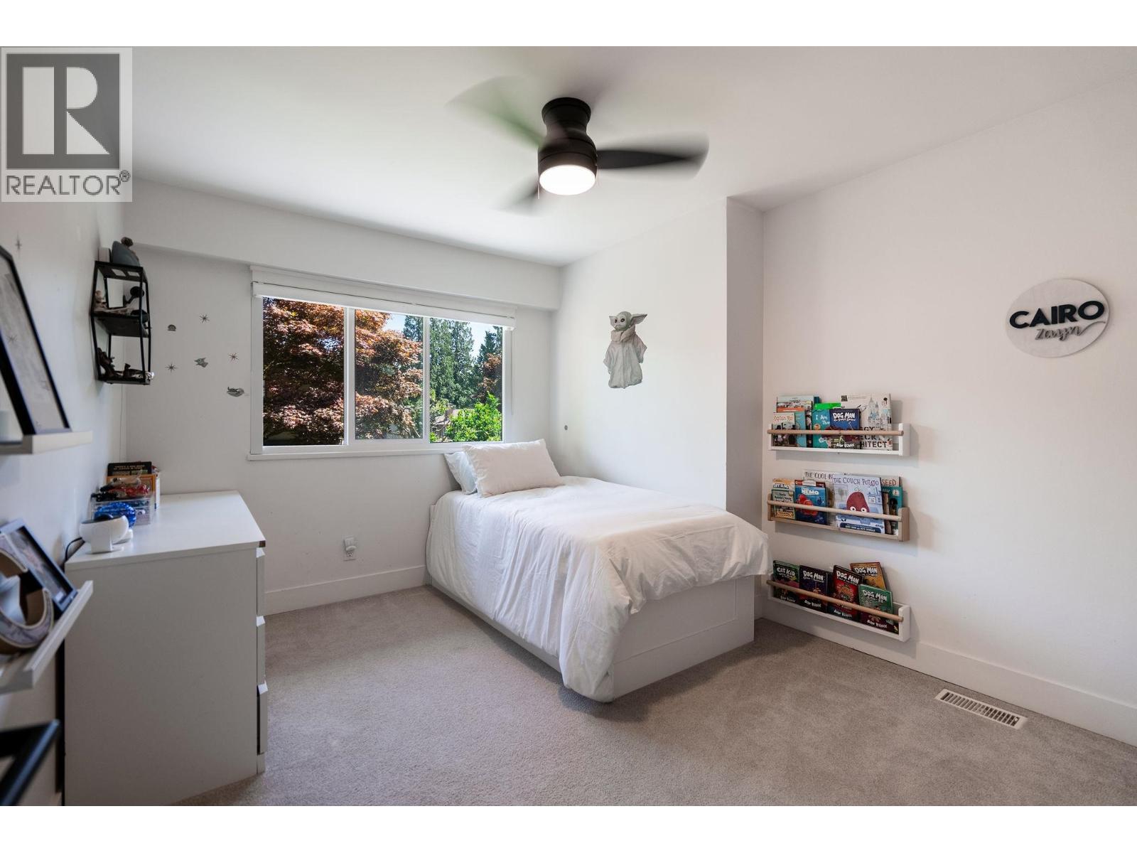 Photo 8 of 137 3300 Capilano Road, North Vancouver BC