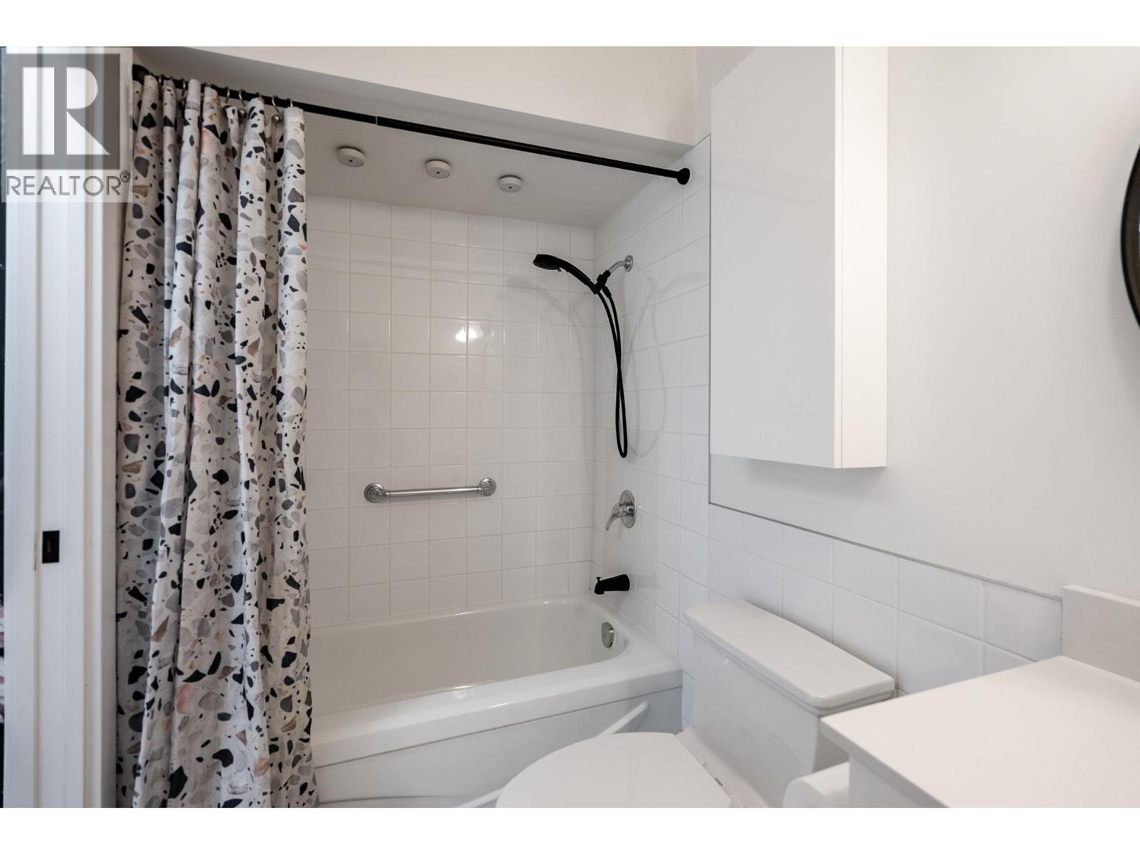 Photo 15 of 137 3300 Capilano Road, North Vancouver BC