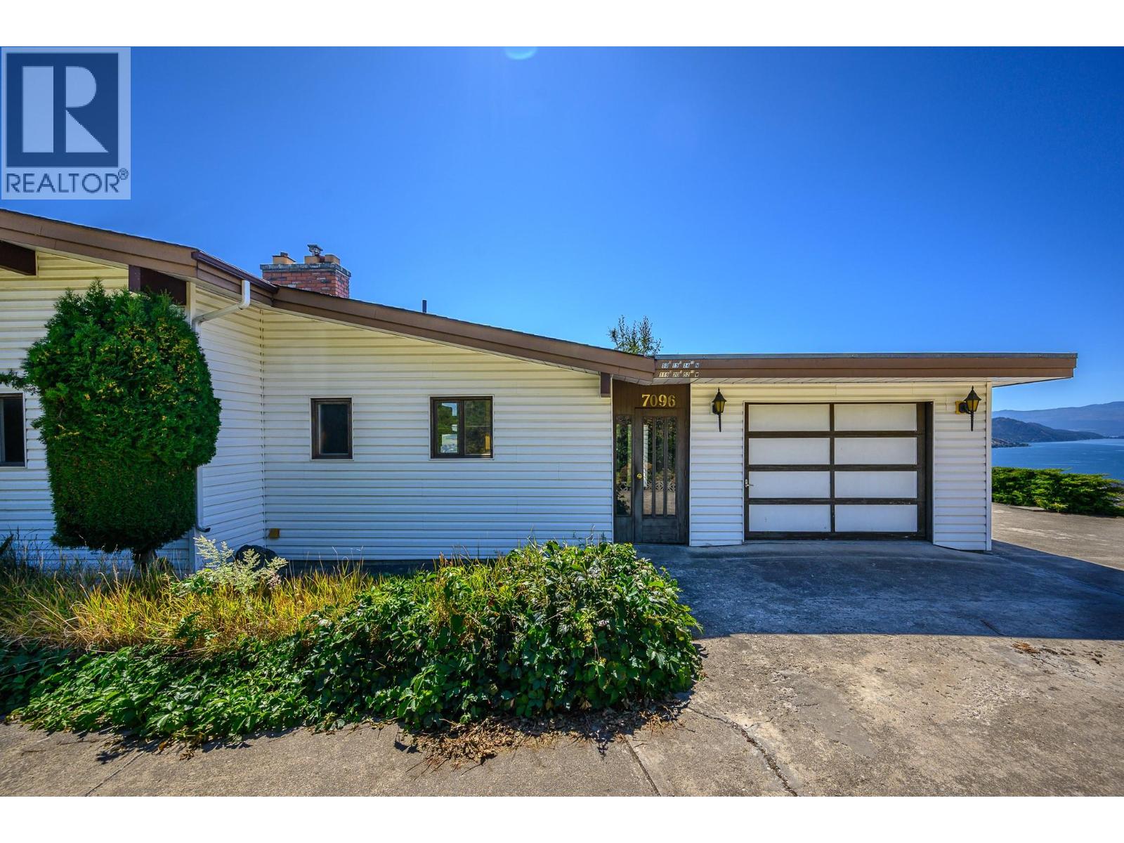 Photo 11 of 7096 Appaloosa Way, Vernon BC