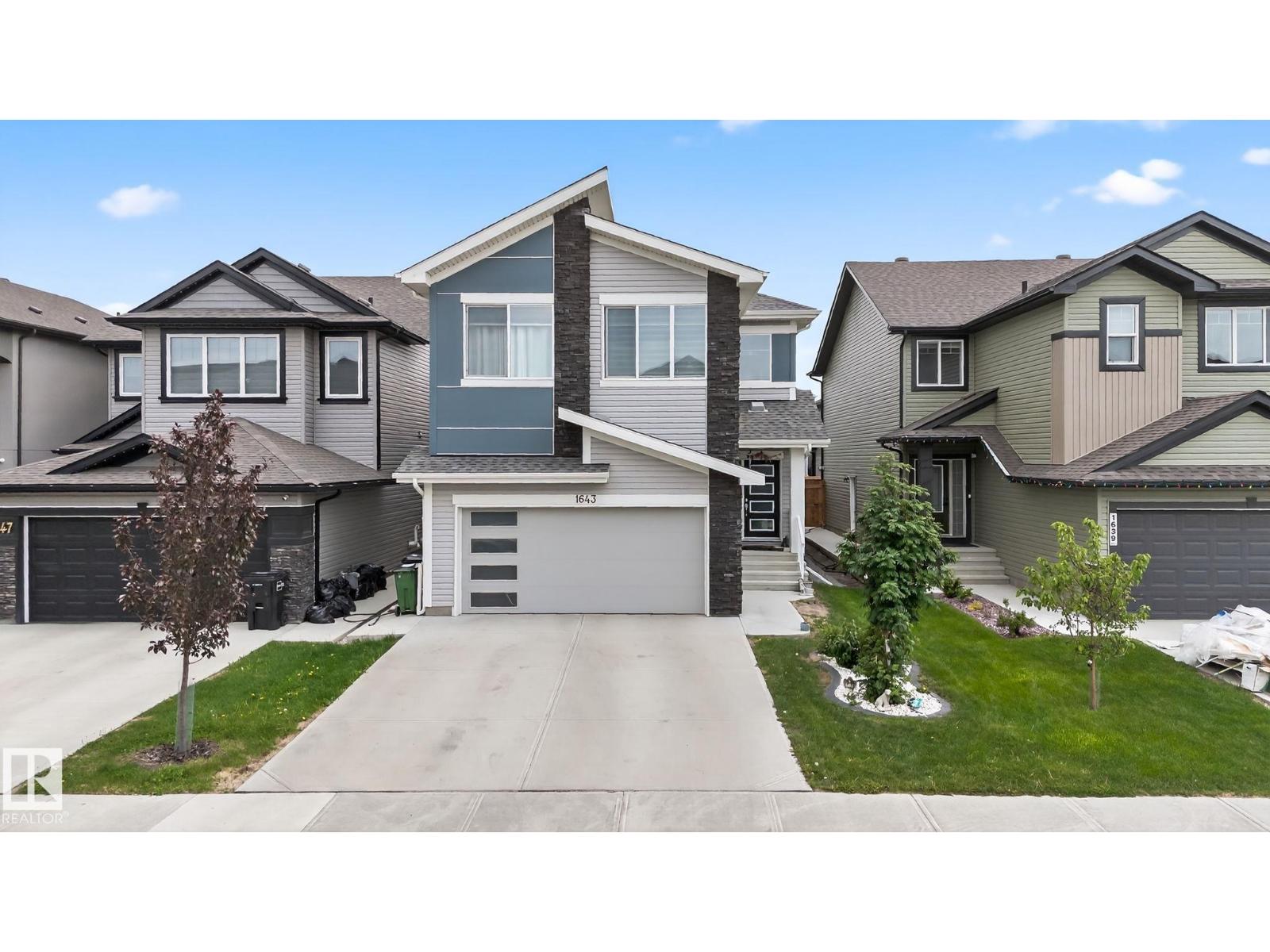 Photo 21 of 1643 14 St Nw, Edmonton AB