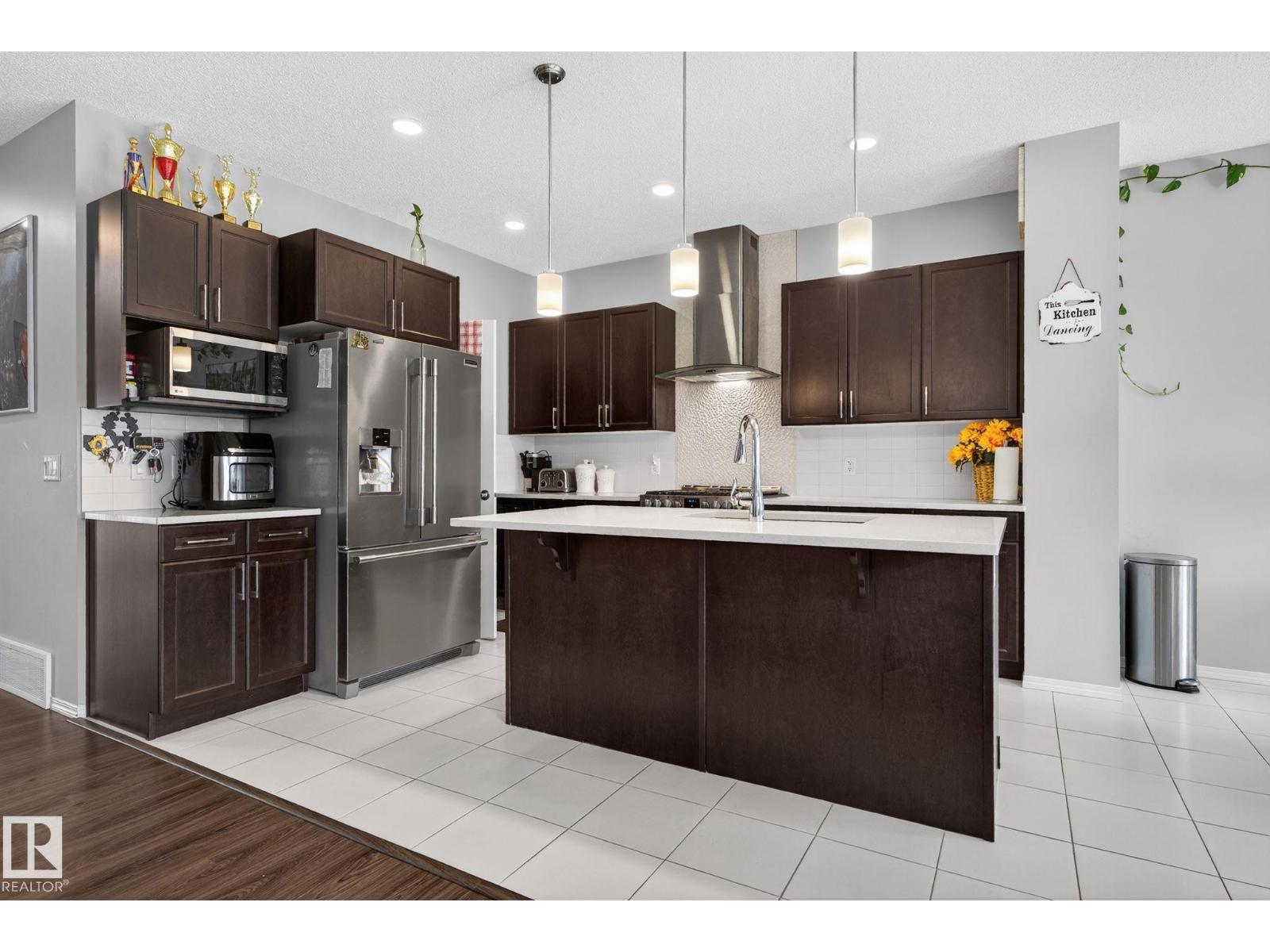 Photo 25 of 1643 14 St Nw, Edmonton AB