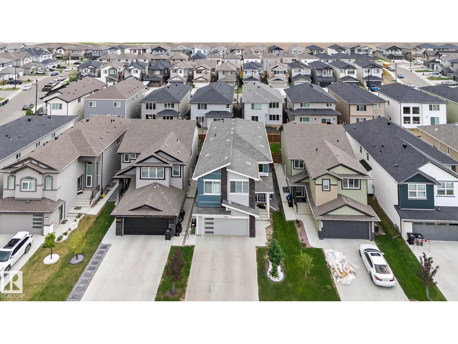 Photo 32 of 1643 14 St Nw, Edmonton AB