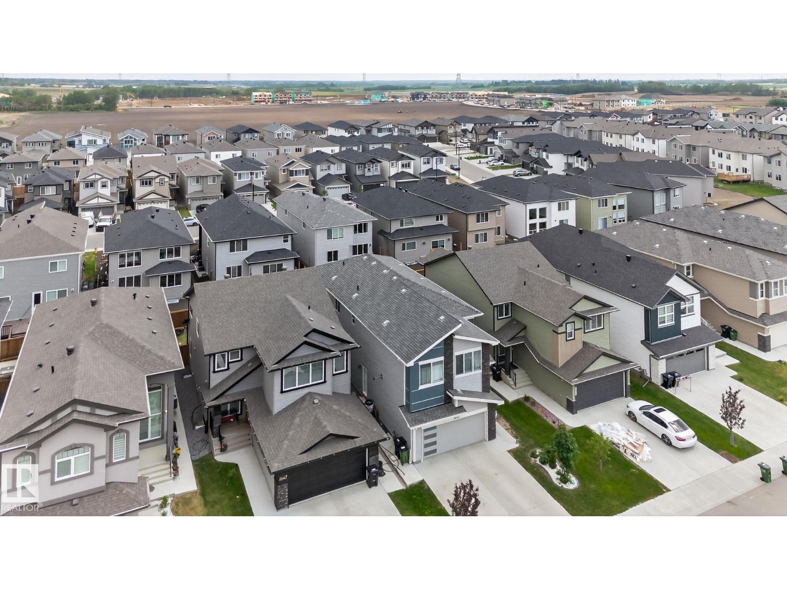 Photo 6 of 1643 14 St Nw, Edmonton AB