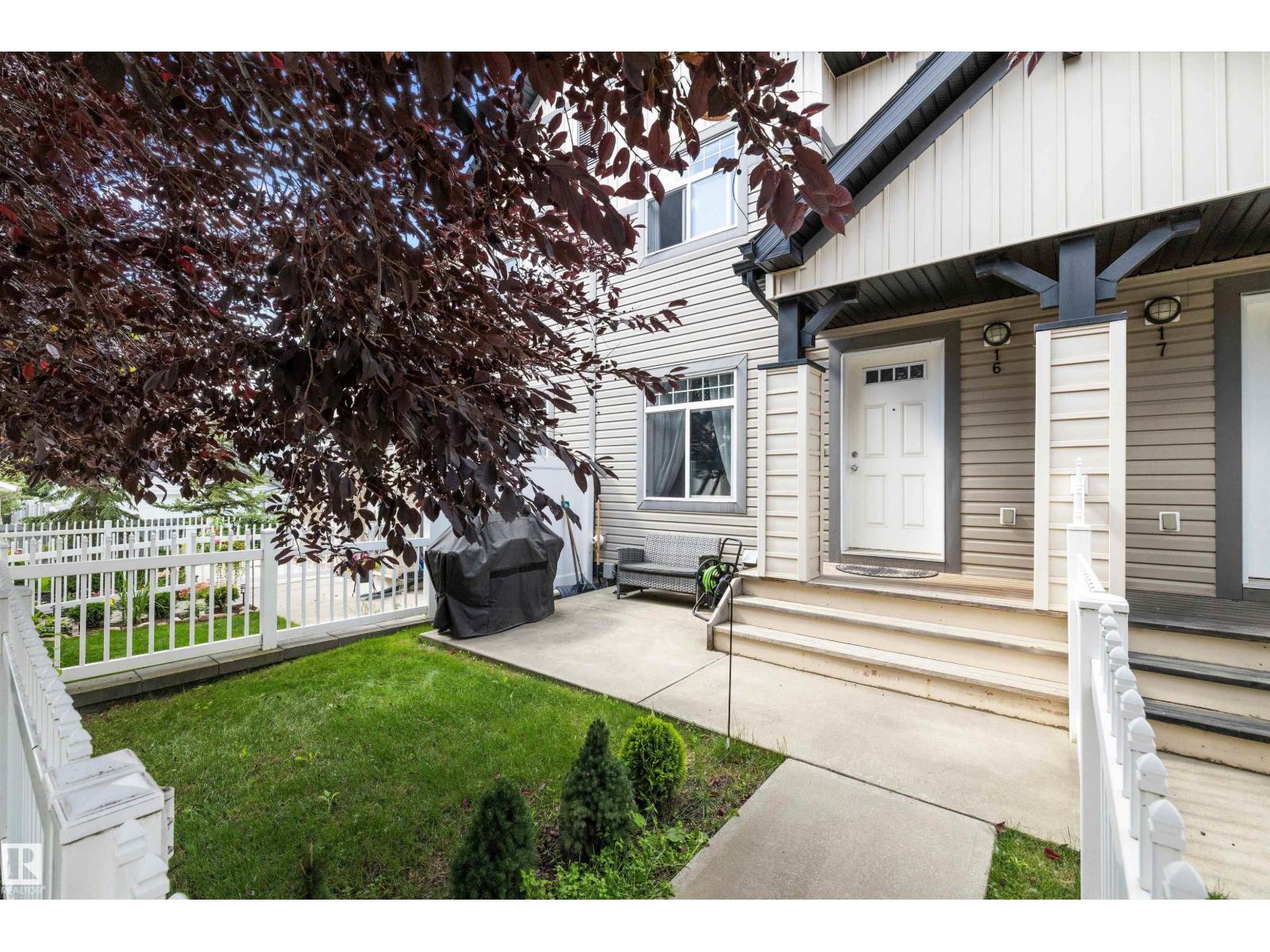 Photo 8 of 16 465 Hemingway Rd Nw, Edmonton AB