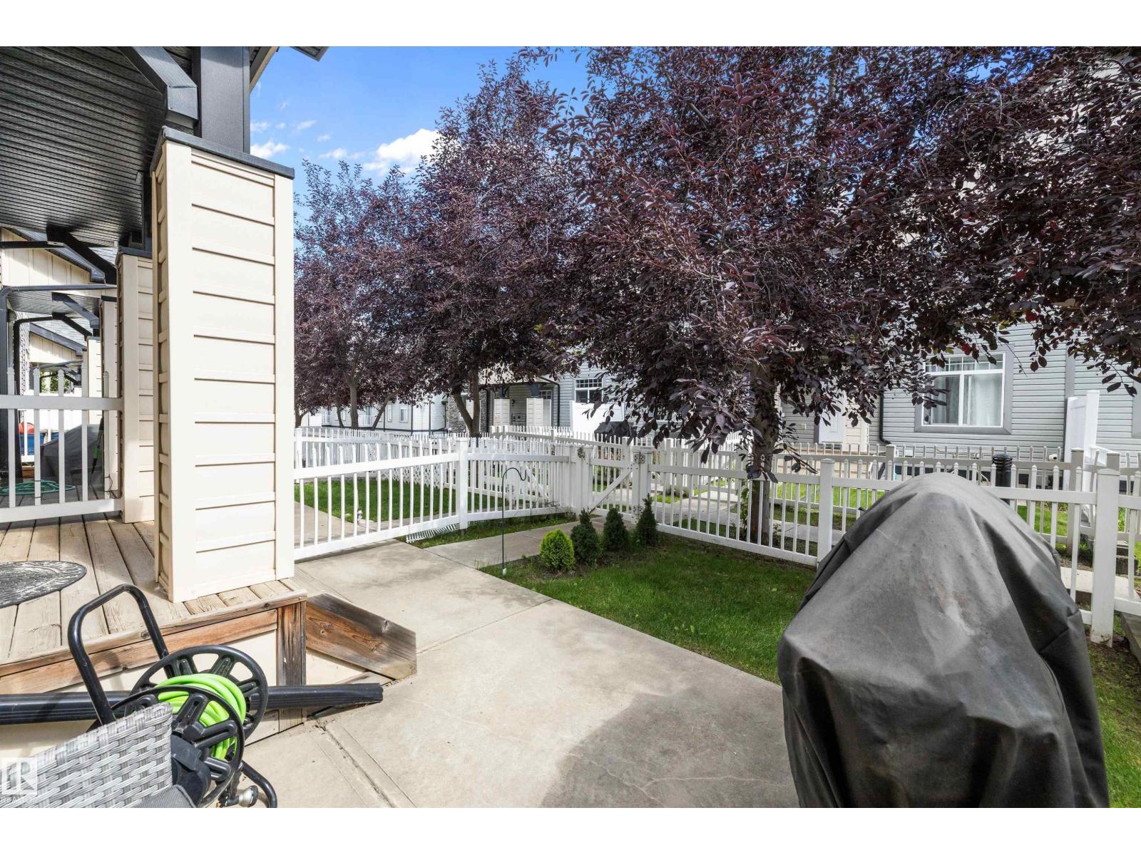 Photo 13 of 16 465 Hemingway Rd Nw, Edmonton AB