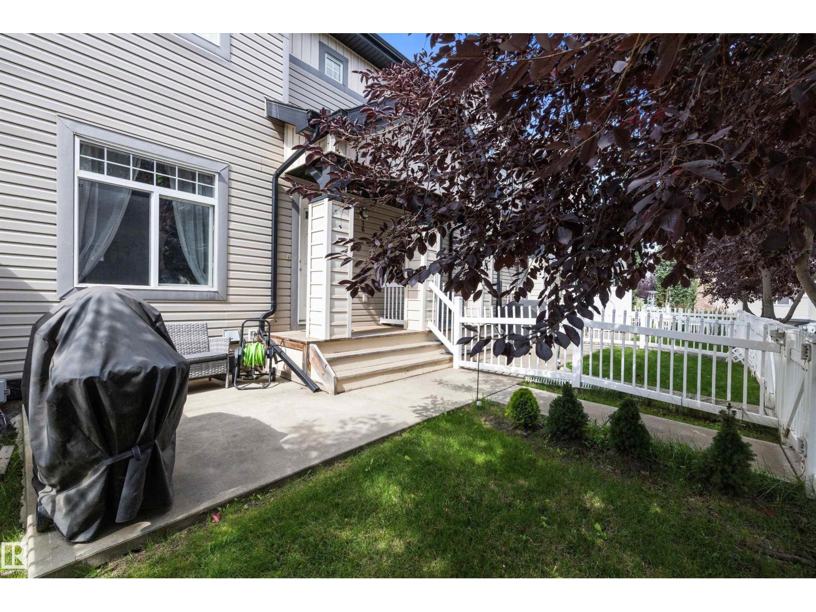 Photo 4 of 16 465 Hemingway Rd Nw, Edmonton AB