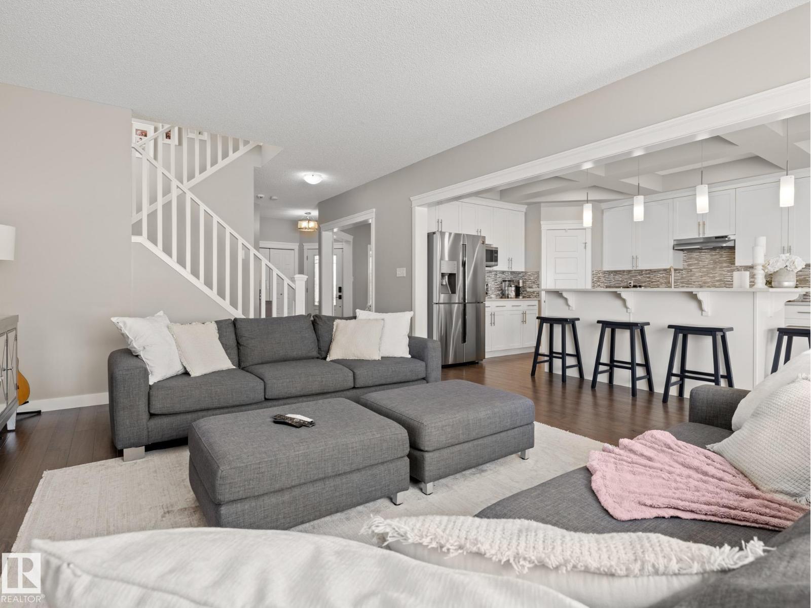 Photo 15 of 17560 122 St Nw, Edmonton AB