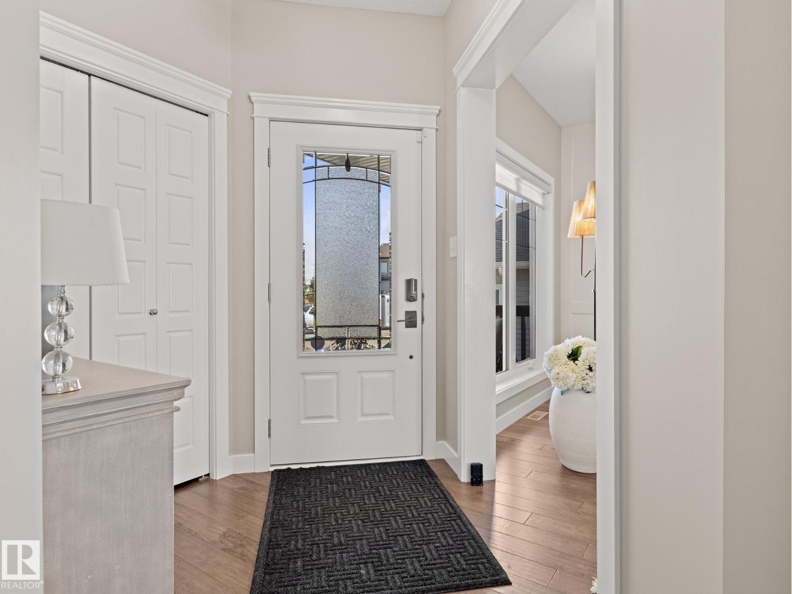 Photo 9 of 17560 122 St Nw, Edmonton AB