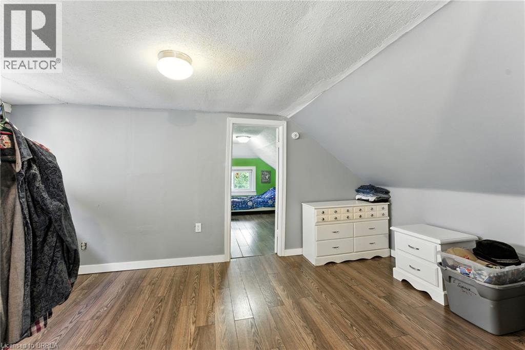 Photo 16 of 7 Superior Street, Brantford ON