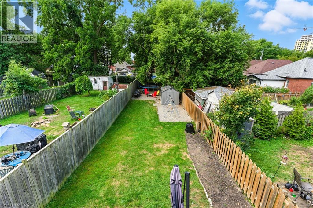 Photo 21 of 7 Superior Street, Brantford ON