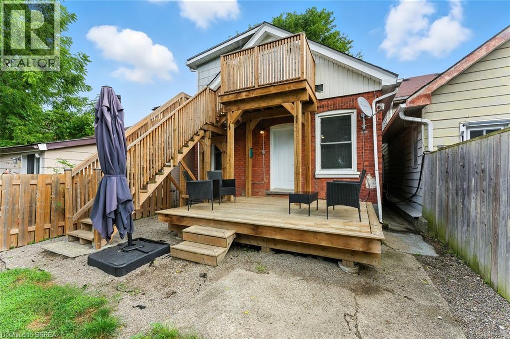 Photo 23 of 7 Superior Street, Brantford ON