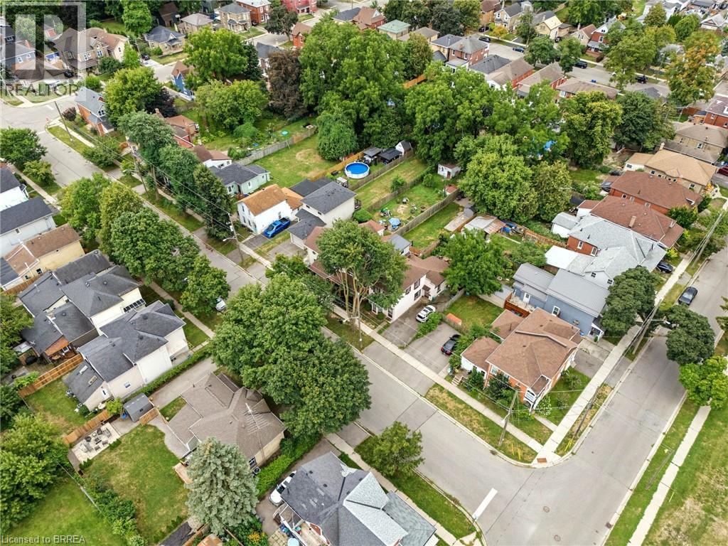 Photo 28 of 7 Superior Street, Brantford ON