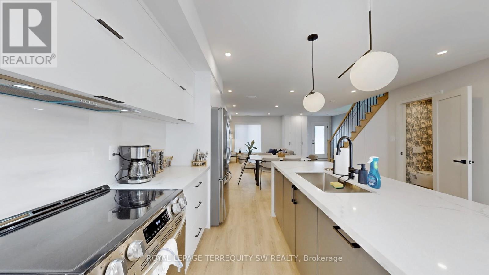 Photo 33 of Coach House 144 Dovercourt Road, Toronto ON