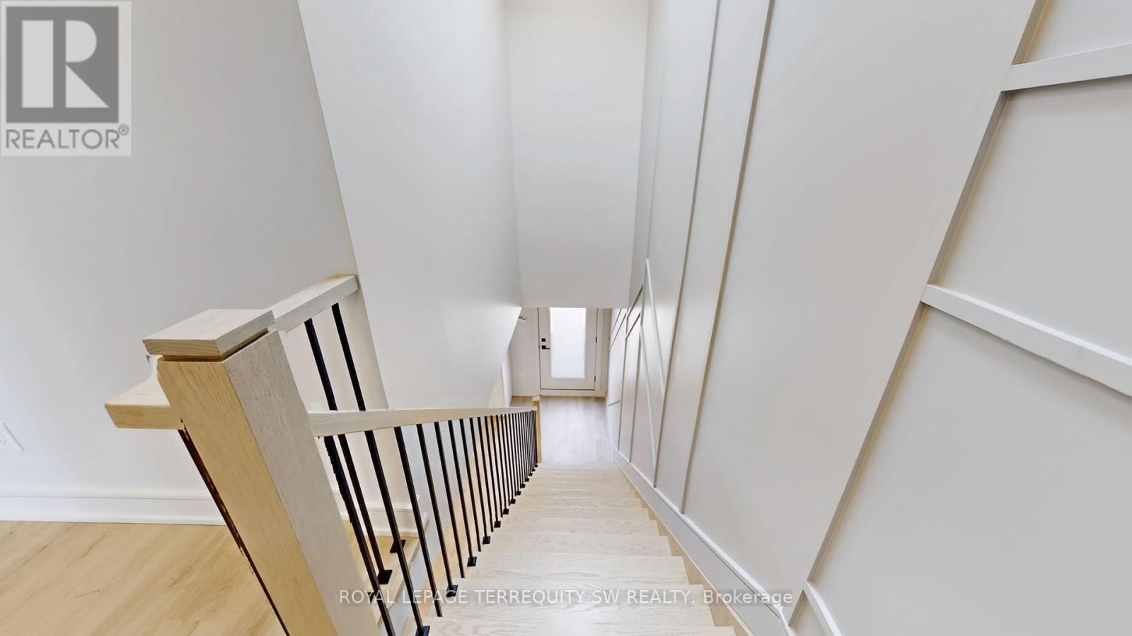 Photo 22 of Coach House 144 Dovercourt Road, Toronto ON