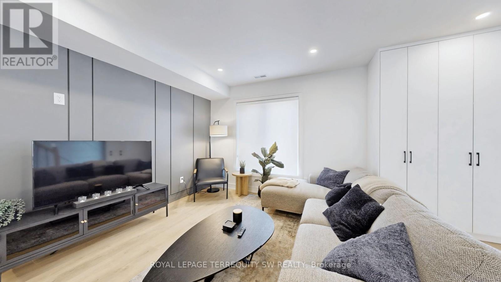 Photo 7 of Coach House 144 Dovercourt Road, Toronto ON