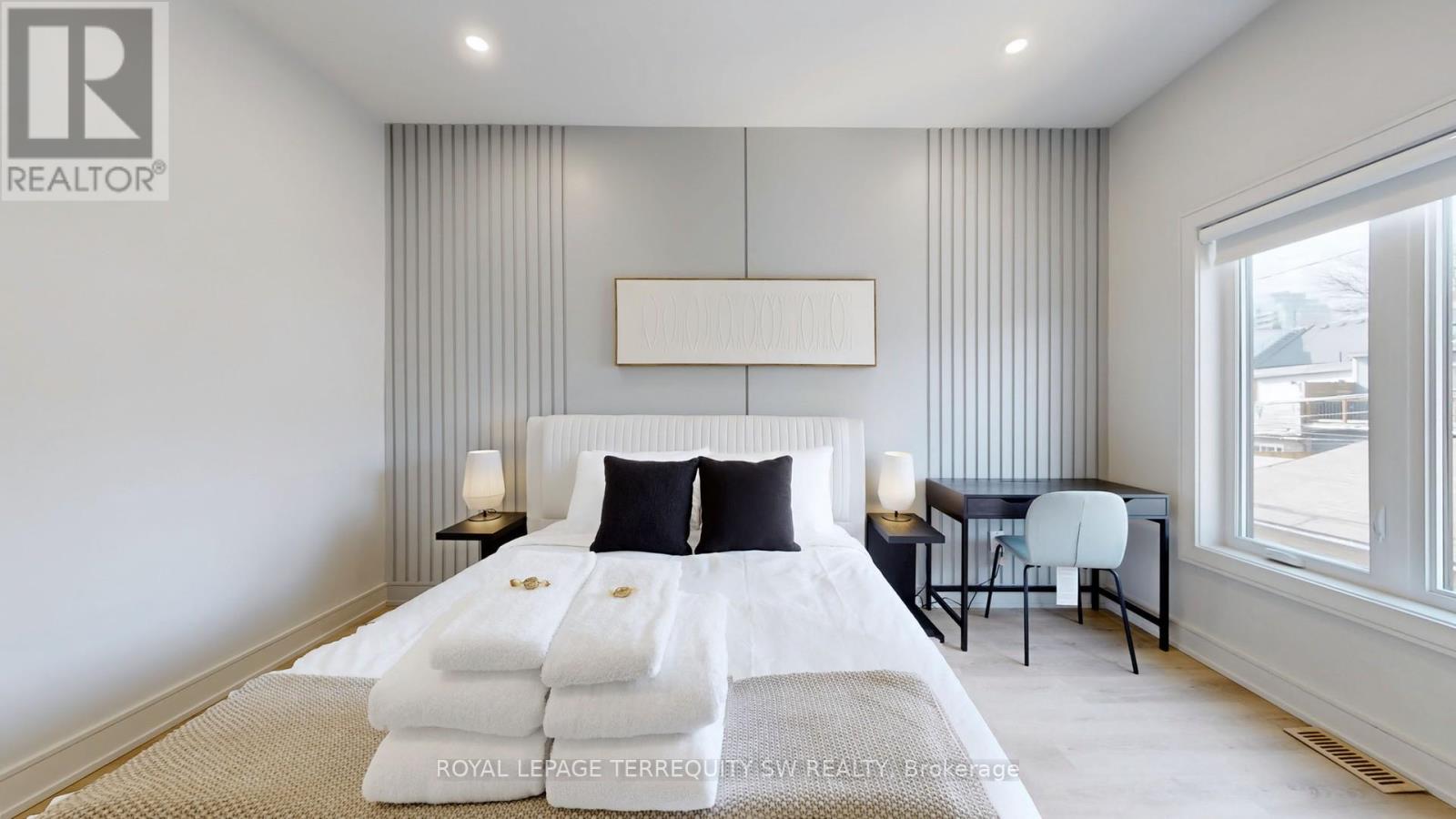Photo 8 of Coach House 144 Dovercourt Road, Toronto ON