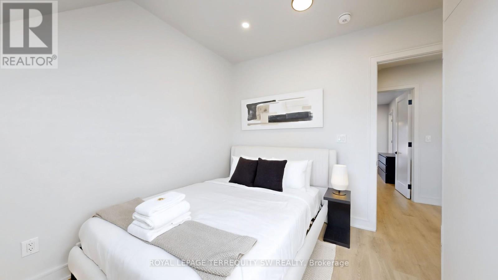 Photo 18 of Coach House 144 Dovercourt Road, Toronto ON