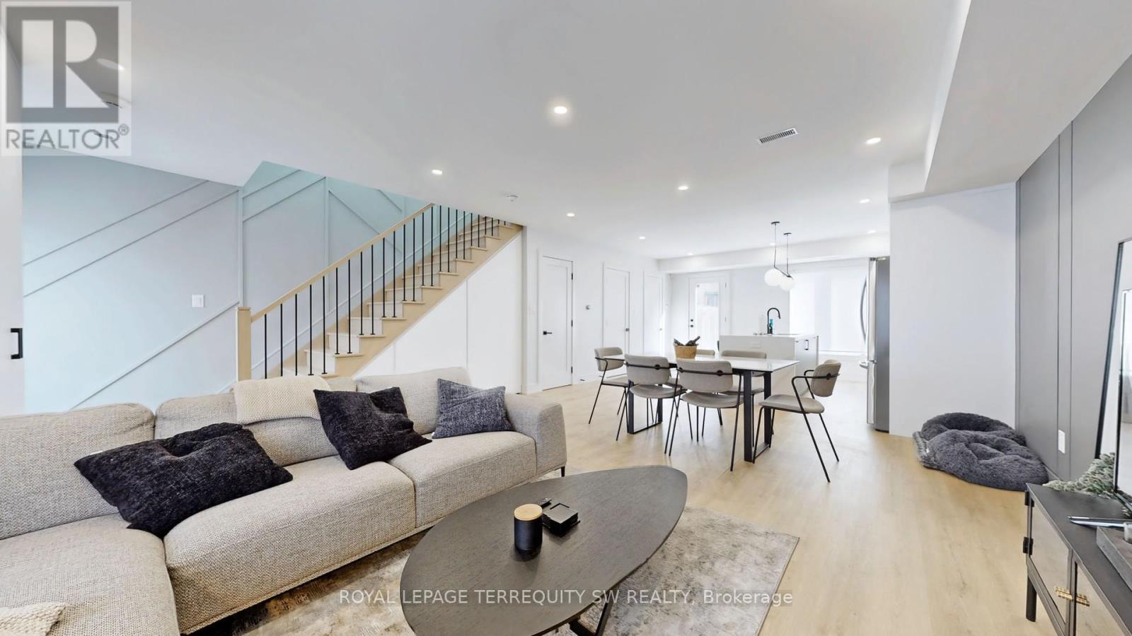 Photo 4 of Coach House 144 Dovercourt Road, Toronto ON