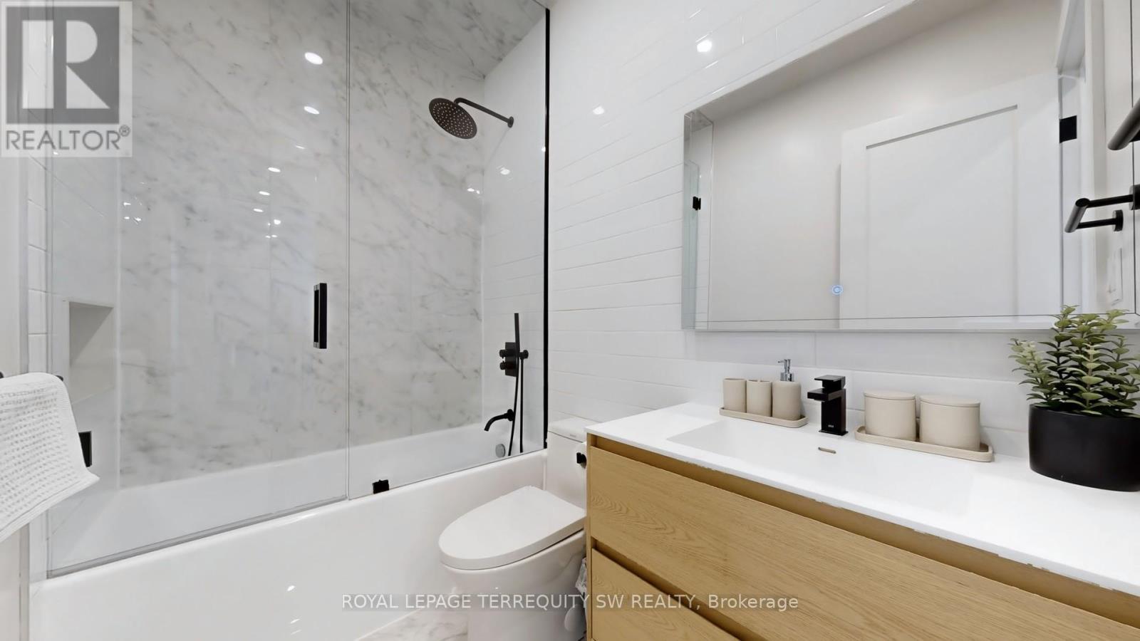 Photo 15 of Coach House 144 Dovercourt Road, Toronto ON