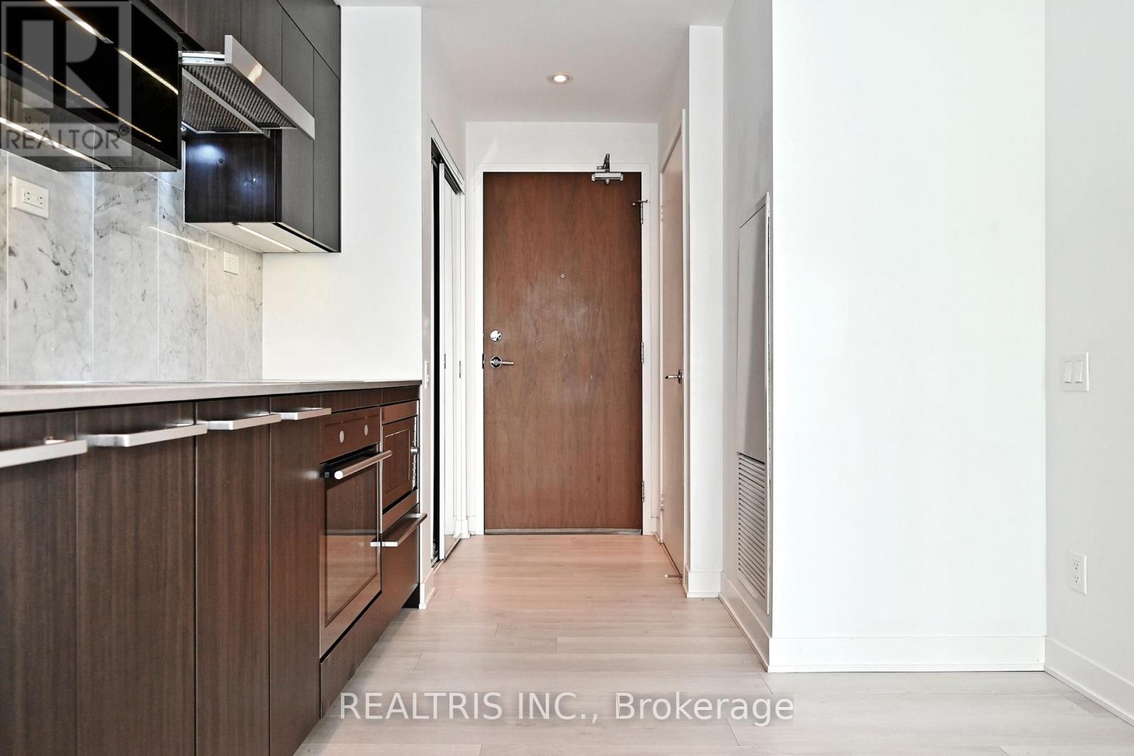 Photo 35 of 611 90 Queens Wharf Road, Toronto ON
