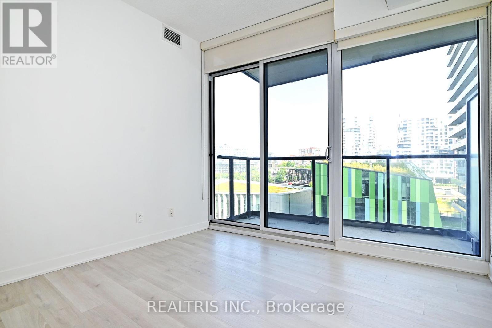 Photo 13 of 611 90 Queens Wharf Road, Toronto ON