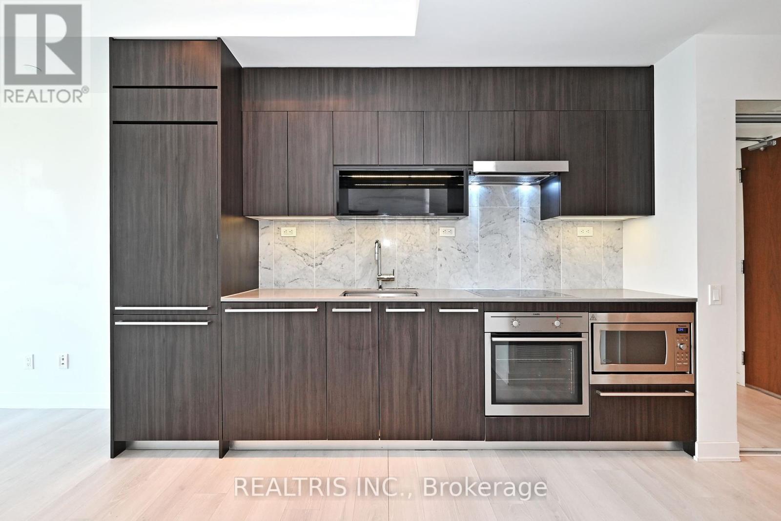 Photo 23 of 611 90 Queens Wharf Road, Toronto ON