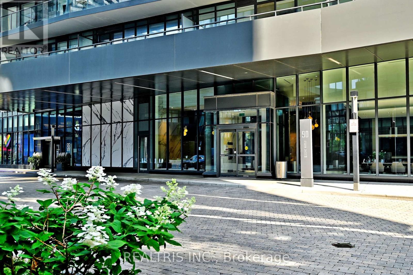 Photo 1 of 611 90 Queens Wharf Road, Toronto ON