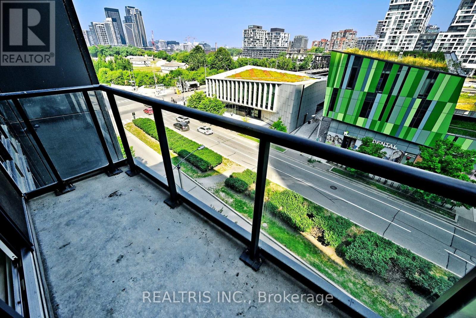 Photo 6 of 611 90 Queens Wharf Road, Toronto ON